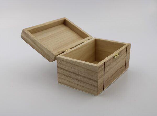 Woodhaid  Wooden Hinged Box - Image 3