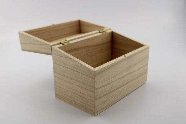 Woodhaid  Wooden Recipe Box - Image 4